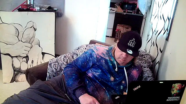 Mic Oxinner online show from 1, 1, 2025