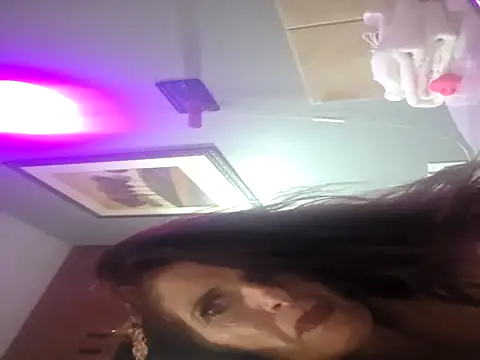 Avaivory online show from 21, 10, 2025