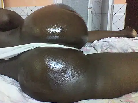 Snapshot of Lovely-edday2 chatting on 17, 12, 2025 Lovely-edday2 online show from 17, 12, 2025