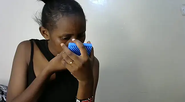 Snapshot of Kasweet_Lee chatting on 7, 3, 2025 Kasweet Lee online show from 7, 3, 2025