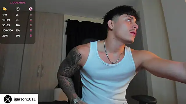 Snapshot of _joansoto chatting on 8, 2, 2025 joansoto online show from 8, 2, 2025