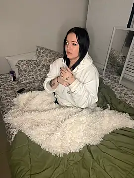 BunnyWilde online show from 12, 1, 2025