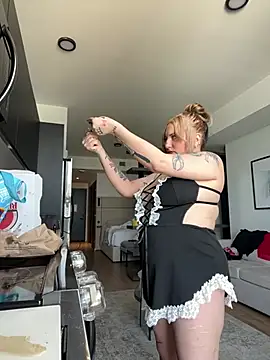 BunnyWilde online show from 9, 3, 2025