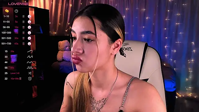 Snapshot of DarlaLike chatting on 20, 12, 2024 DarlaLike online show from 20, 12, 2024