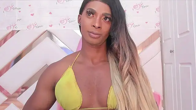 Snapshot of BriggitteEbonny chatting on 8, 3, 2025 BriggitteEbonny online show from 8, 3, 2025