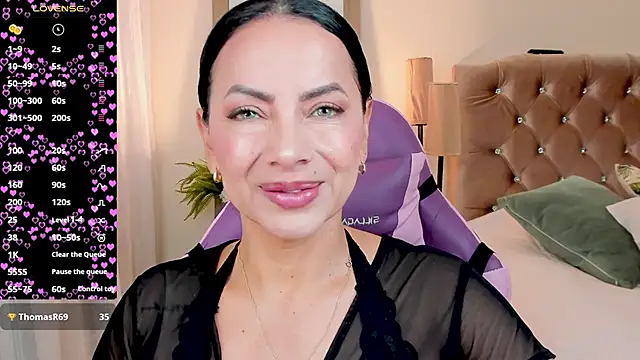 Snapshot of veronika_naughty chatting on 12, 9, 2025 veronika naughty online show from 12, 9, 2025