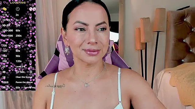 Snapshot of veronika_naughty chatting on 30, 9, 2025 veronika naughty online show from 30, 9, 2025