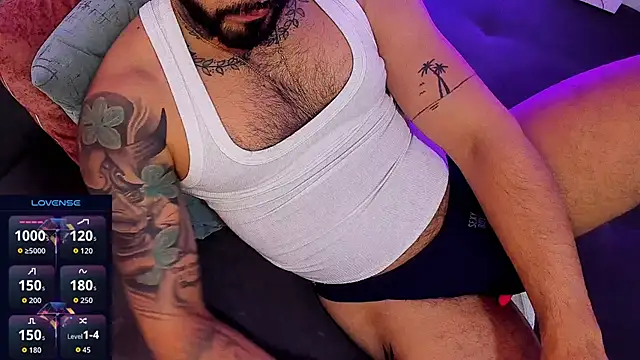 Snapshot of mikemulerr chatting on 30, 10, 2025 mikemulerr online show from 30, 10, 2025