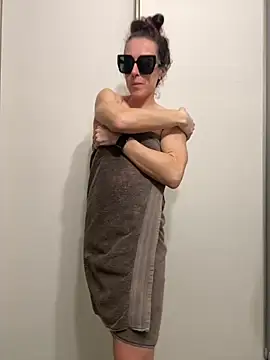 mrs  unknown online show from 31, 3, 2026