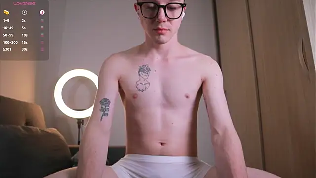 Snapshot of niico_18 chatting on 13, 11, 2025 niico 18 online show from 13, 11, 2025