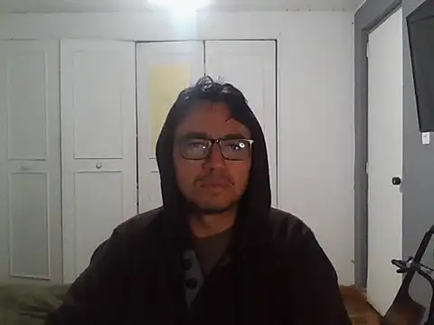 Snapshot of Diptongo chatting on 23, 11, 2025 Diptongo online show from 23, 11, 2025