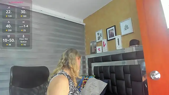Snapshot of charlotte__G chatting on 20, 1, 2025 charlotte G online show from 20, 1, 2025