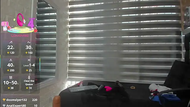 Snapshot of charlotte__G chatting on 5, 3, 2025 charlotte G online show from 5, 3, 2025