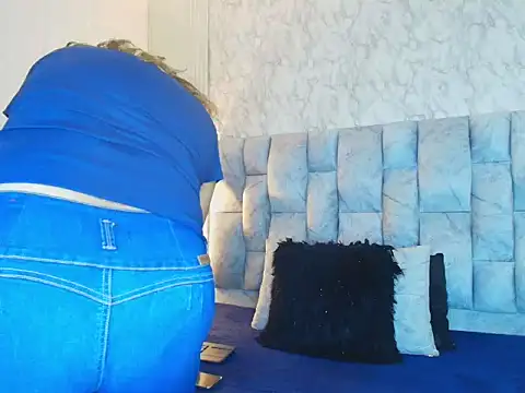 Snapshot of charlotte__G chatting on 19, 9, 2025 charlotte G online show from 19, 9, 2025