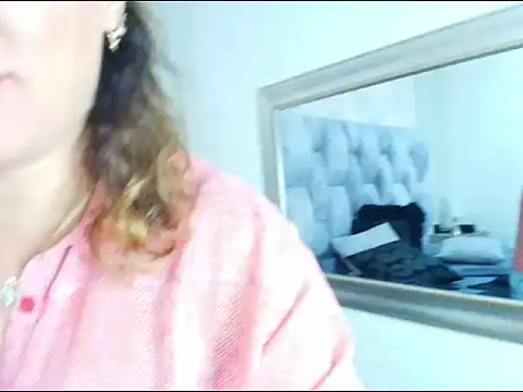 Snapshot of charlotte__G chatting on 22, 9, 2025 charlotte G online show from 22, 9, 2025