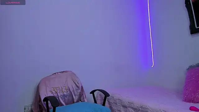 Snapshot of liz_25b chatting on 14, 10, 2025 liz 25b online show from 14, 10, 2025