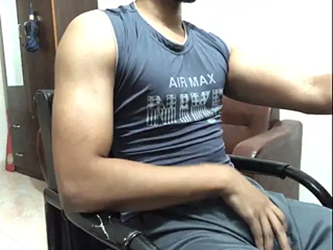 Snapshot of Zeuhorny chatting on 1, 12, 2025 Zeuhorny online show from 1, 12, 2025