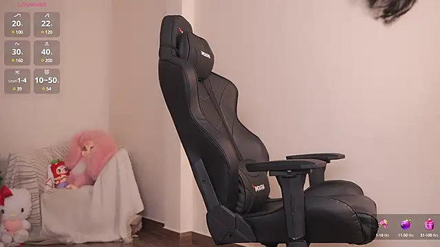 Snapshot of Miuzxc chatting on 8, 3, 2025 Miuzxc online show from 8, 3, 2025