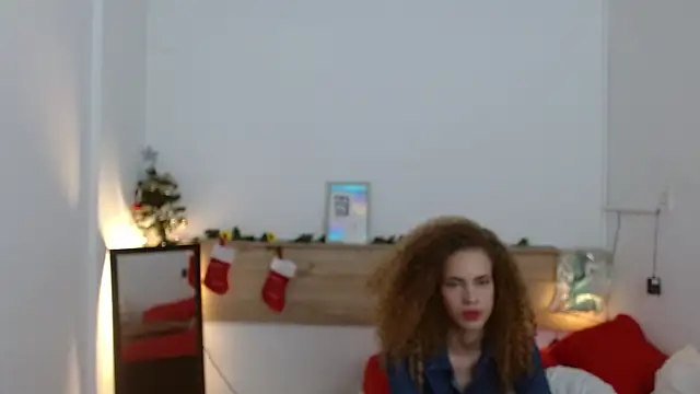 Snapshot of Zamu_1992 chatting on 17, 12, 2024 Zamu 1992 online show from 17, 12, 2024