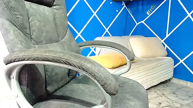 alexander megan online show from 30, 10, 2025