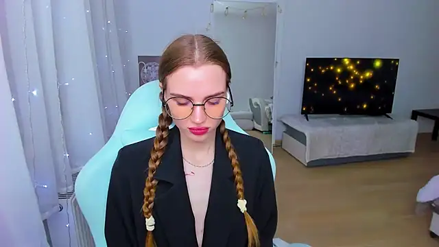 StellaLawless online show from 16, 12, 2024
