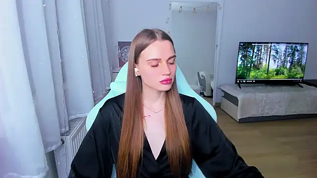 StellaLawless online show from 18, 12, 2024