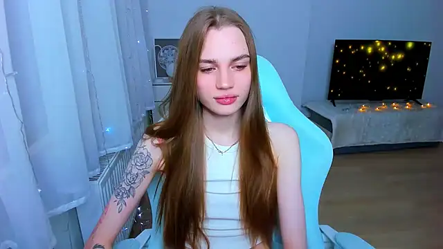 StellaLawless online show from 4, 1, 2025