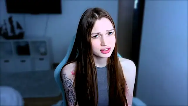 StellaLawless online show from 5, 3, 2026