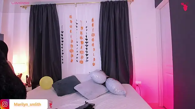 Snapshot of MarilynSmIith chatting on 10, 10, 2025 MarilynSmIith online show from 10, 10, 2025