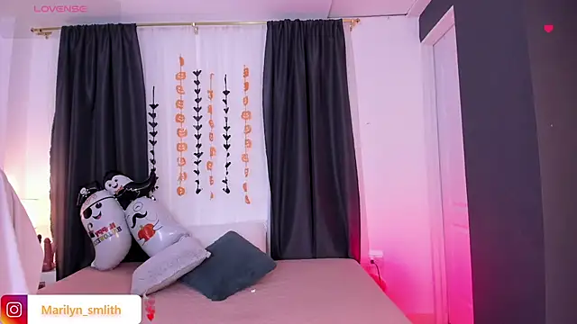 Snapshot of MarilynSmIith chatting on 12, 10, 2025 MarilynSmIith online show from 12, 10, 2025