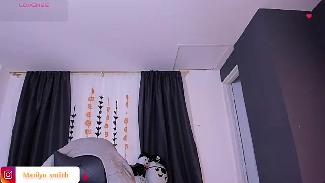 Snapshot of MarilynSmIith chatting on 21, 10, 2025 MarilynSmIith online show from 21, 10, 2025