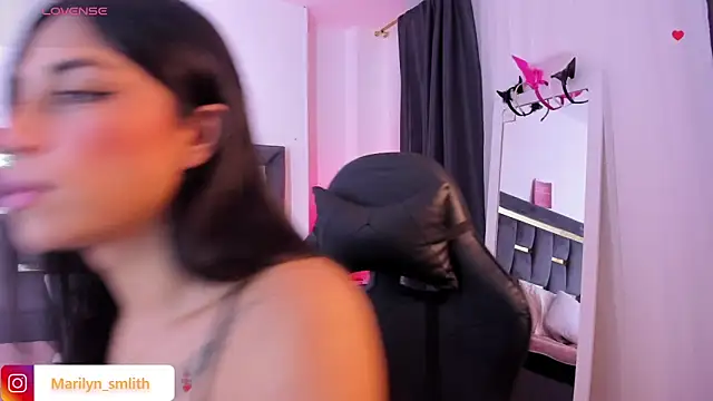 Snapshot of MarilynSmIith chatting on 15, 11, 2025 MarilynSmIith online show from 15, 11, 2025