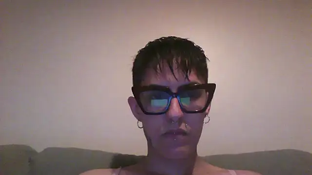 Snapshot of nickfxx chatting on 25, 10, 2025 nickfxx online show from 25, 10, 2025