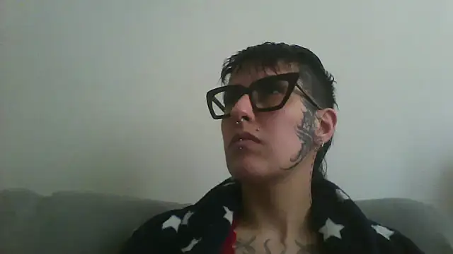 Snapshot of nickfxx chatting on 26, 10, 2025 nickfxx online show from 26, 10, 2025