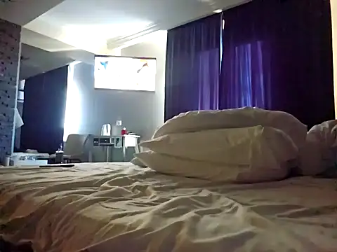 Snapshot of denisxlRo chatting on 2, 1, 2025 denisxlRo online show from 2, 1, 2025