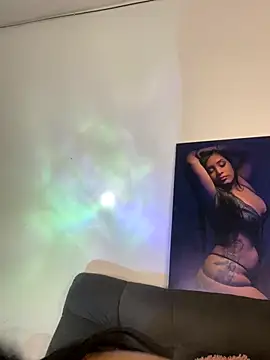 Snapshot of Sheeryl__ chatting on 12, 9, 2025 Sheeryl online show from 12, 9, 2025