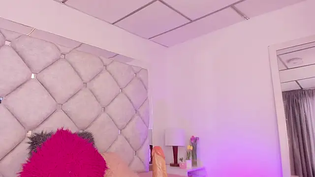 Snapshot of alessiaferry chatting on 28, 2, 2025 alessiaferry online show from 28, 2, 2025