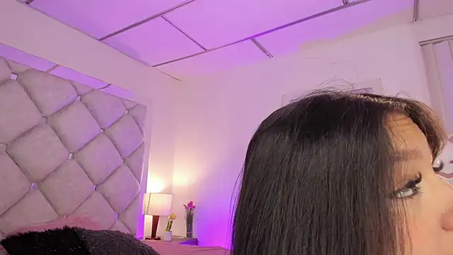 Snapshot of alessiaferry chatting on 24, 11, 2025 alessiaferry online show from 24, 11, 2025