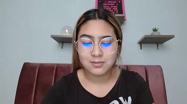 Snapshot of Miabonnett_ chatting on 29, 12, 2024 Miabonnett online show from 29, 12, 2024