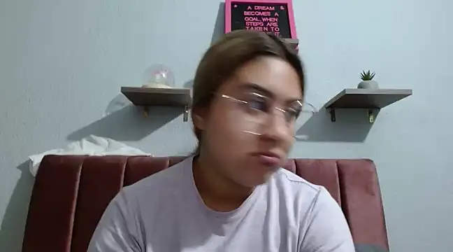 Snapshot of Miabonnett_ chatting on 13, 1, 2025 Miabonnett online show from 13, 1, 2025