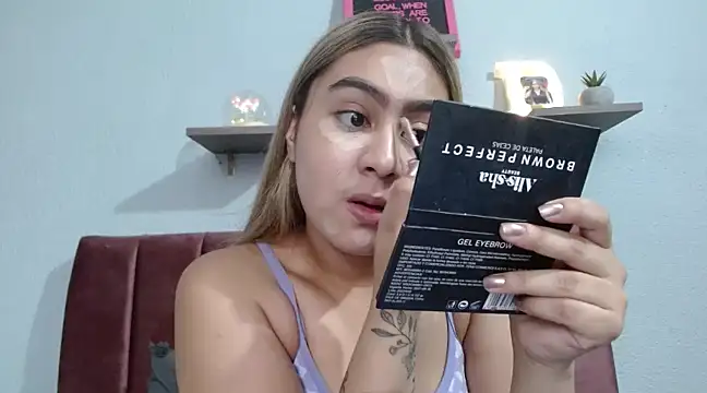 Snapshot of Miabonnett_ chatting on 17, 1, 2025 Miabonnett online show from 17, 1, 2025