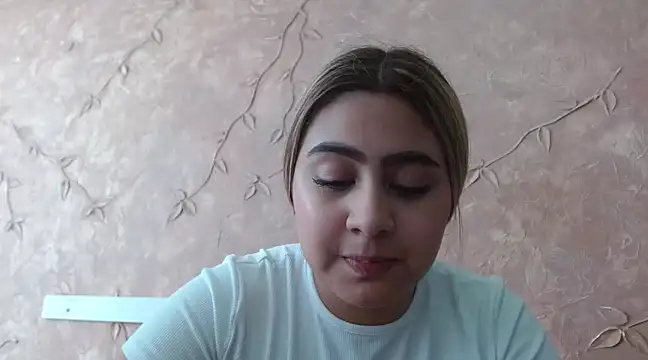 Snapshot of Miabonnett_ chatting on 19, 1, 2025 Miabonnett online show from 19, 1, 2025