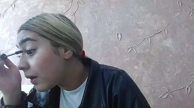 Snapshot of Miabonnett_ chatting on 20, 1, 2025 Miabonnett online show from 20, 1, 2025