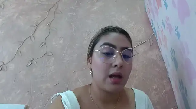 Snapshot of Miabonnett_ chatting on 25, 1, 2025 Miabonnett online show from 25, 1, 2025
