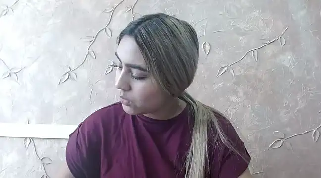 Snapshot of Miabonnett_ chatting on 28, 1, 2025 Miabonnett online show from 28, 1, 2025