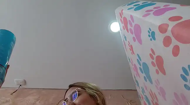 Snapshot of Miabonnett_ chatting on 30, 1, 2025 Miabonnett online show from 30, 1, 2025