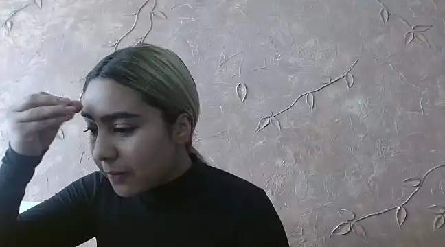 Snapshot of Miabonnett_ chatting on 7, 2, 2025 Miabonnett online show from 7, 2, 2025