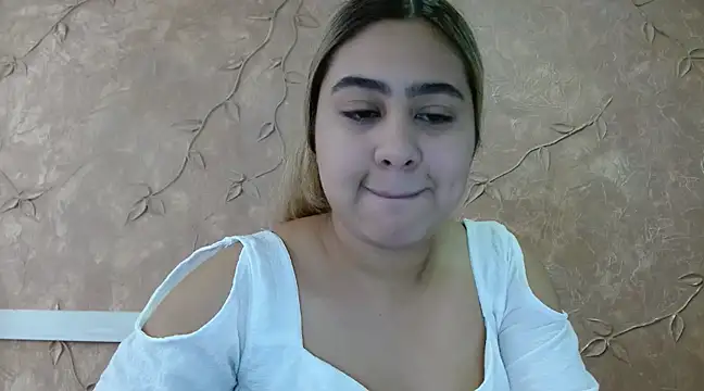 Snapshot of Miabonnett_ chatting on 15, 3, 2025 Miabonnett online show from 15, 3, 2025