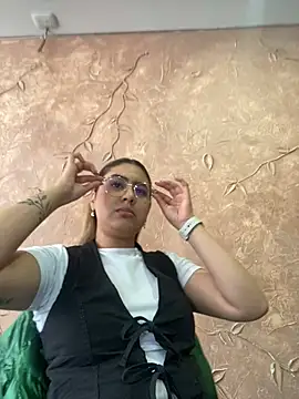 Snapshot of Miabonnett_ chatting on 21, 3, 2025 Miabonnett online show from 21, 3, 2025