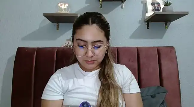 Snapshot of Miabonnett_ chatting on 21, 3, 2025 Miabonnett online show from 21, 3, 2025